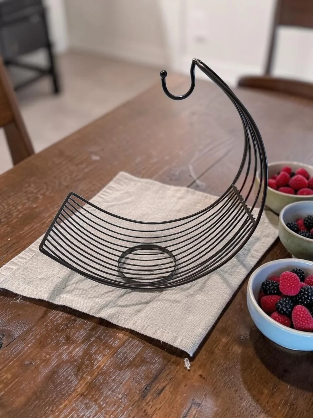 Curved Metal Banana Stand - Bronze Wire Fruit Holder